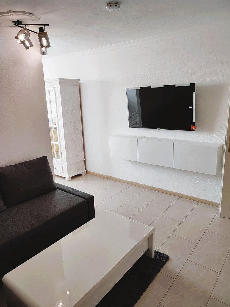 Pronájem bytu 1+1 30 m², Rosenbergstraße 44, Heilbronn, Bádensko-Württembersko Pronájem bytu 1+1 30 m², Rosenbergstraße 44, Heilbronn, Bádensko-Württembersko