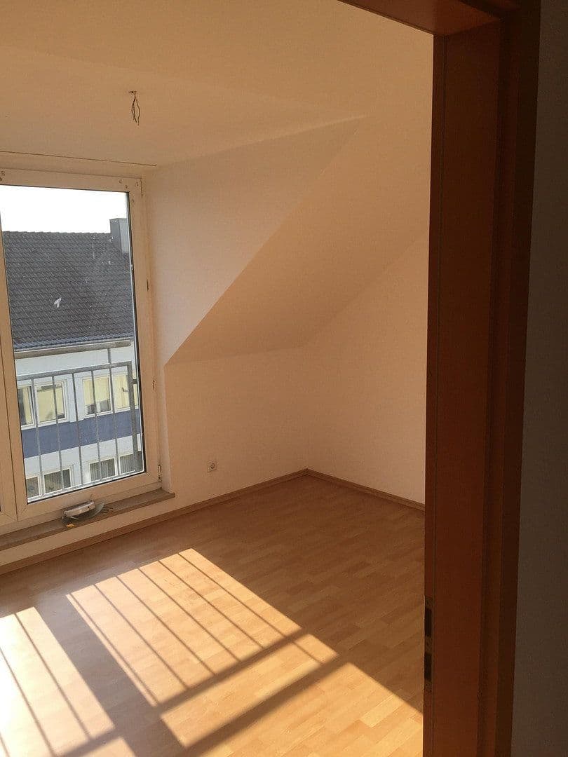 Prodej bytu 3+1 87 m², Jahnstr. 10, Heiligenhaus, Severní Porýní-Vestfálsko Prodej bytu 3+1 87 m², Jahnstr. 10, Heiligenhaus, Severní Porýní-Vestfálsko