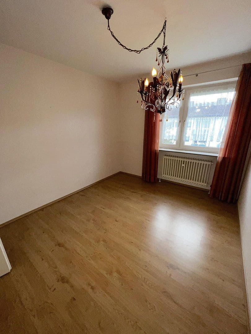 Prodej bytu 4+1 89 m², Lindenweg 12, Neuwied, Porýní-Falc Prodej bytu 4+1 89 m², Lindenweg 12, Neuwied, Porýní-Falc