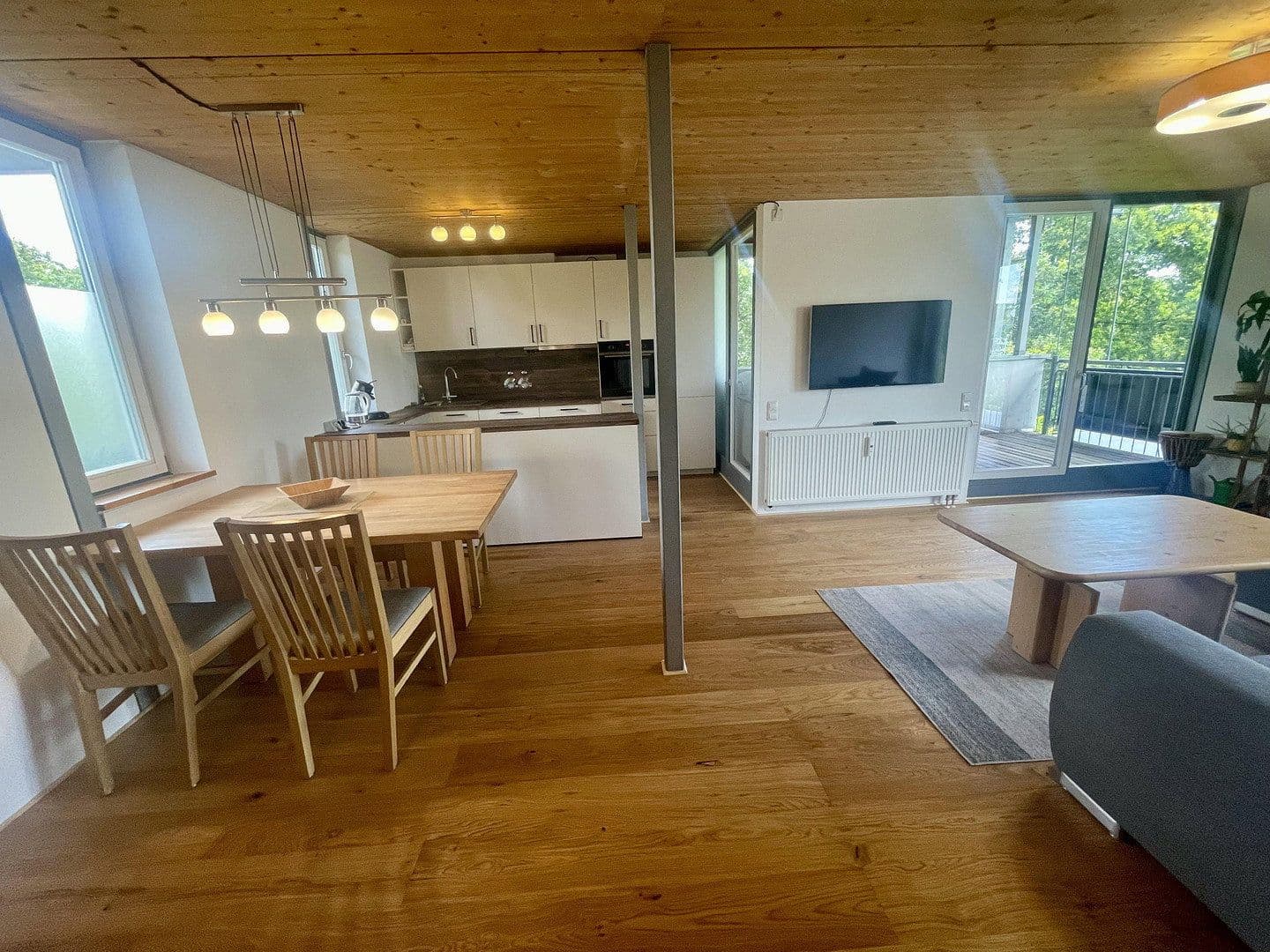 Pronájem bytu 3+1 76 m², Richard-Strauss-Straße 65, Ingolstadt, Bavorsko Pronájem bytu 3+1 76 m², Richard-Strauss-Straße 65, Ingolstadt, Bavorsko