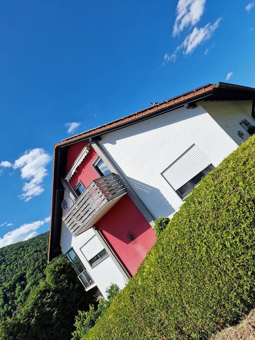 Prodej domu 186 m², pozemek 534 m², Neuwiesenweg 1, Weilbach, Bavorsko Prodej domu 186 m², pozemek 534 m², Neuwiesenweg 1, Weilbach, Bavorsko