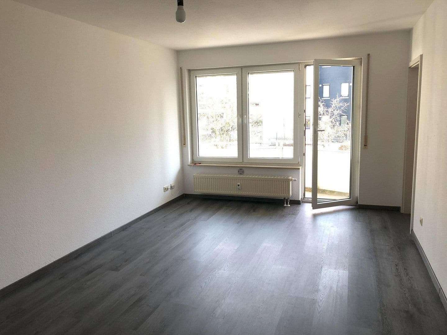 Pronájem bytu 1+1 37 m², Adelheidstraße 28a, Nürnberg, Bavorsko Pronájem bytu 1+1 37 m², Adelheidstraße 28a, Nürnberg, Bavorsko