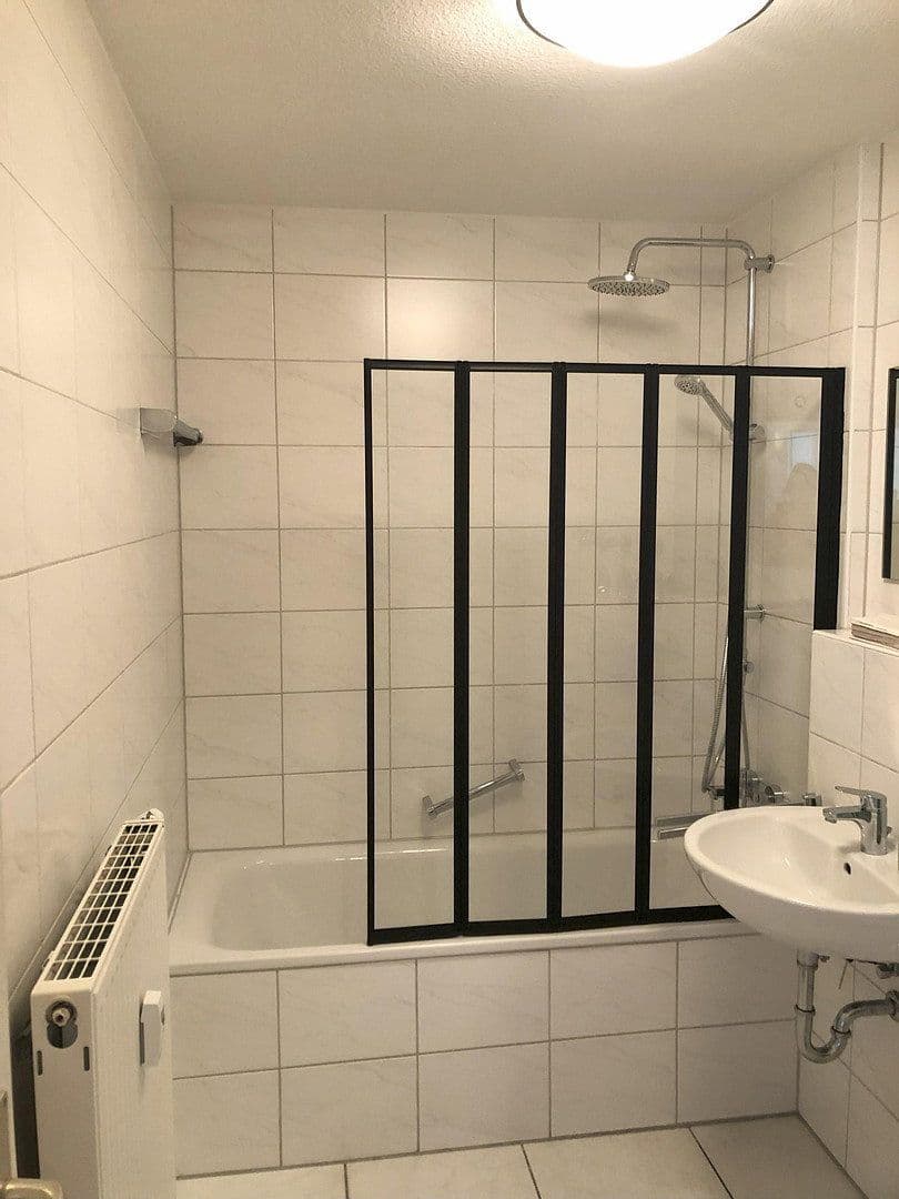 Pronájem bytu 1+1 37 m², Adelheidstraße 28a, Nürnberg, Bavorsko Pronájem bytu 1+1 37 m², Adelheidstraße 28a, Nürnberg, Bavorsko