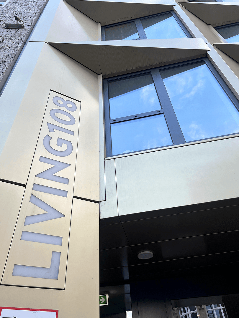 Prodej bytu 2+1 40 m², Chausseestr 108, Berlin, Berlín Prodej bytu 2+1 40 m², Chausseestr 108, Berlin, Berlín