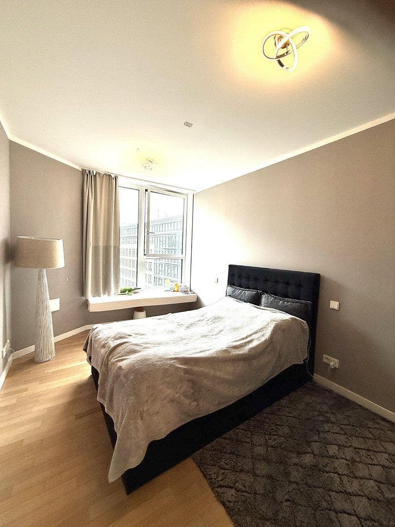 Prodej bytu 2+1 40 m², Chausseestr 108, Berlin, Berlín Prodej bytu 2+1 40 m², Chausseestr 108, Berlin, Berlín