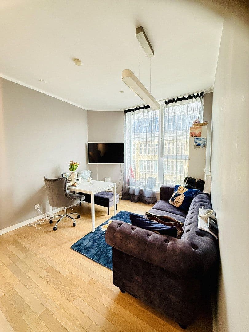 Prodej bytu 2+1 40 m², Chausseestr 108, Berlin, Berlín Prodej bytu 2+1 40 m², Chausseestr 108, Berlin, Berlín