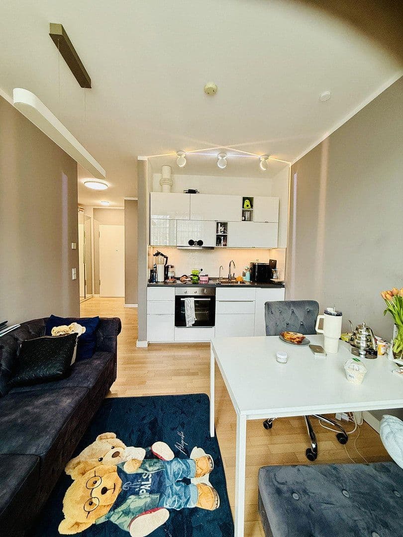 Prodej bytu 2+1 40 m², Chausseestr 108, Berlin, Berlín Prodej bytu 2+1 40 m², Chausseestr 108, Berlin, Berlín