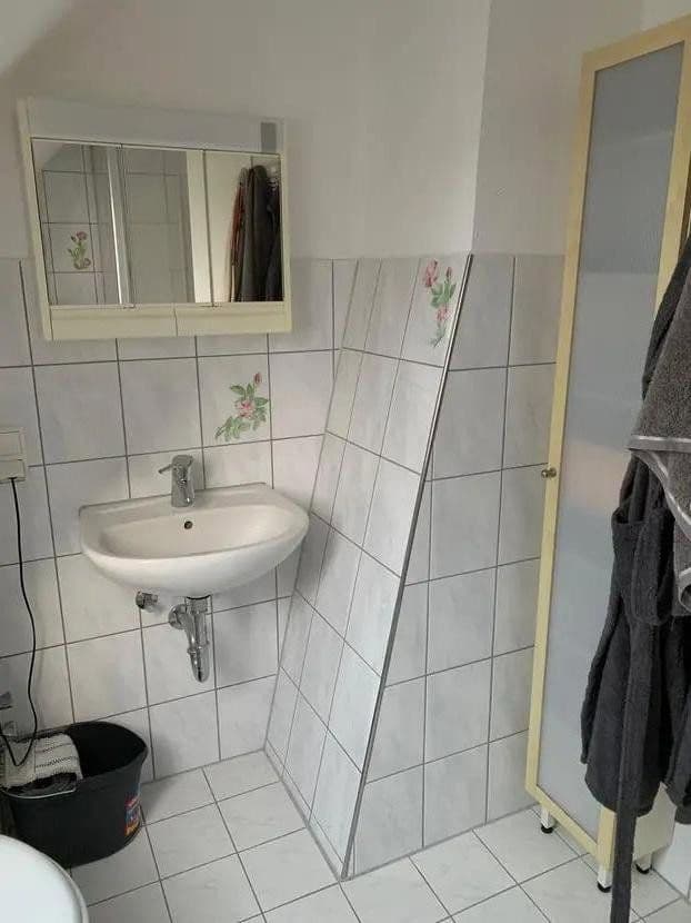 Pronájem bytu 1+kk 35 m², Lassallestr. 17, Knielingen, Bádensko-Württembersko Pronájem bytu 1+kk 35 m², Lassallestr. 17, Knielingen, Bádensko-Württembersko