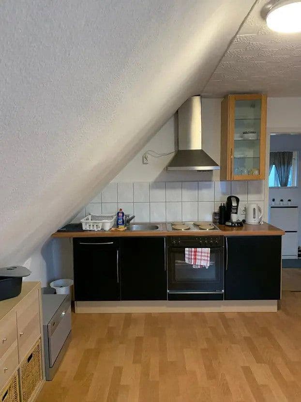Pronájem bytu 1+kk 35 m², Lassallestr. 17, Knielingen, Bádensko-Württembersko Pronájem bytu 1+kk 35 m², Lassallestr. 17, Knielingen, Bádensko-Württembersko