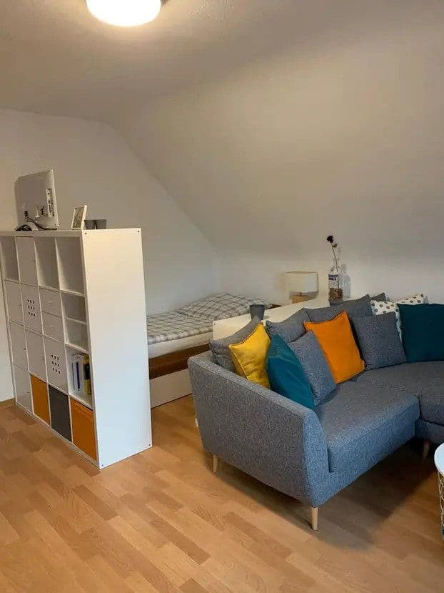 Pronájem bytu 1+kk 35 m², Lassallestr. 17, Knielingen, Bádensko-Württembersko Pronájem bytu 1+kk 35 m², Lassallestr. 17, Knielingen, Bádensko-Württembersko