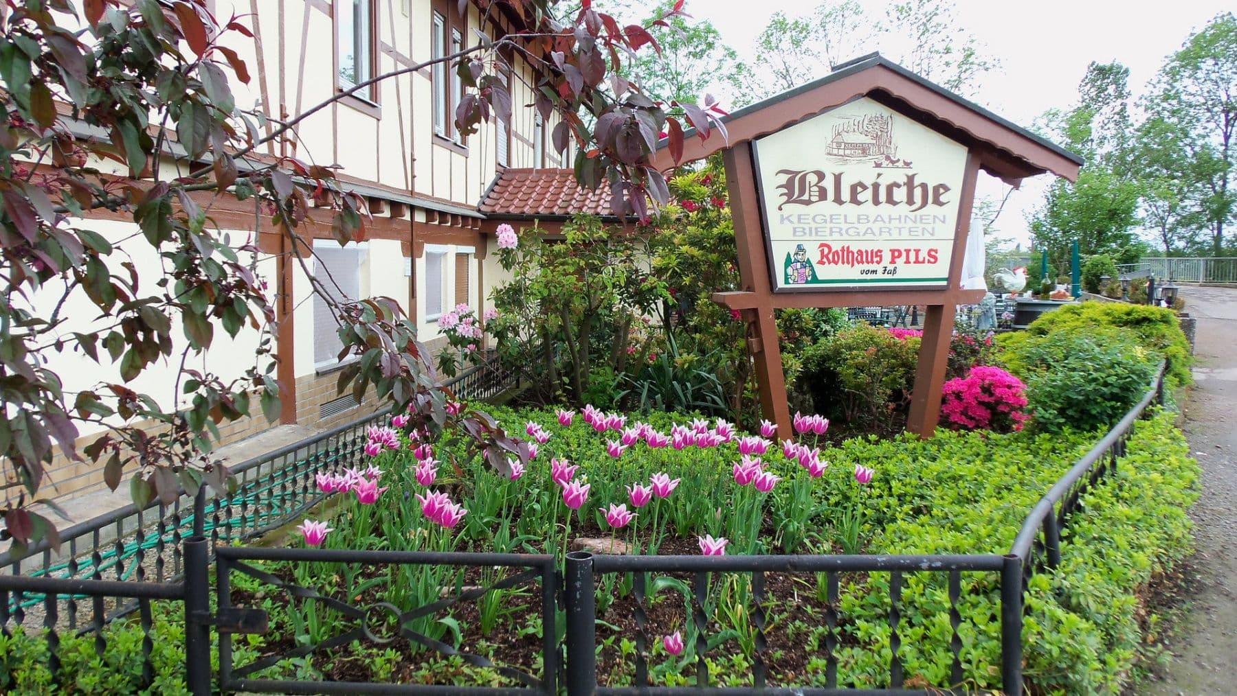 Prodej nebytového prostoru 2.900 m², Offenburg, Bádensko-Württembersko Prodej nebytového prostoru 2.900 m², Offenburg, Bádensko-Württembersko