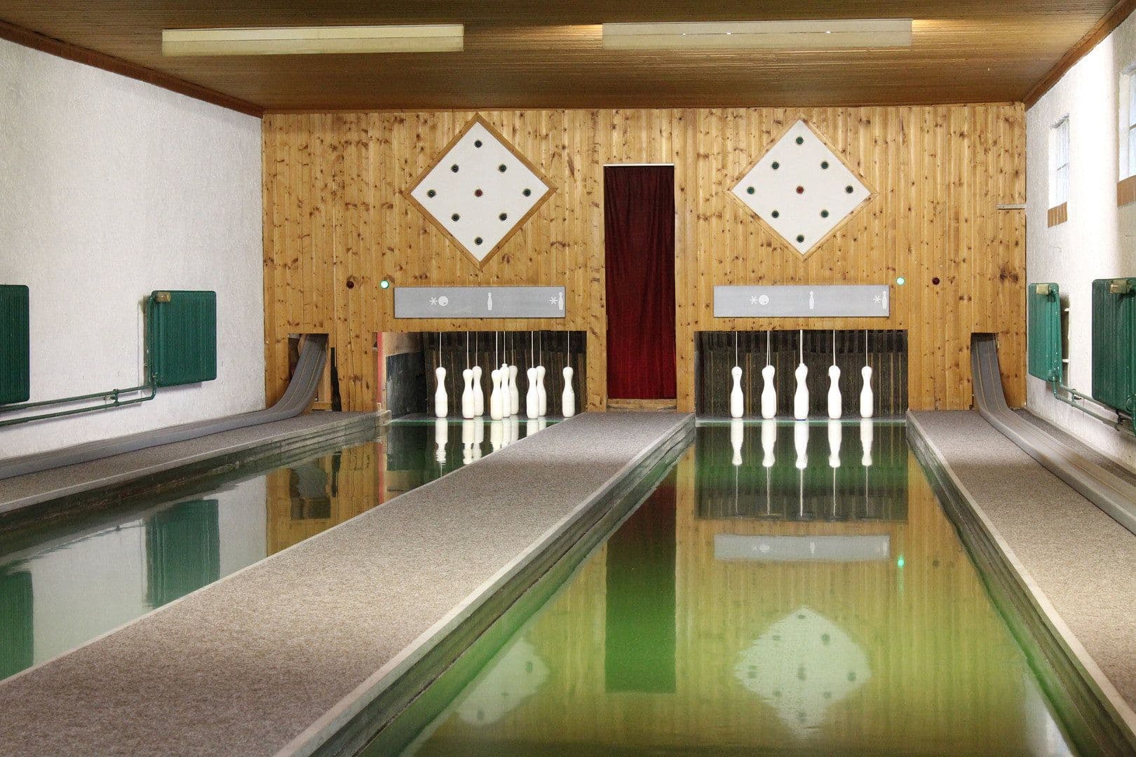 Prodej nebytového prostoru 2.900 m², Offenburg, Bádensko-Württembersko Prodej nebytového prostoru 2.900 m², Offenburg, Bádensko-Württembersko