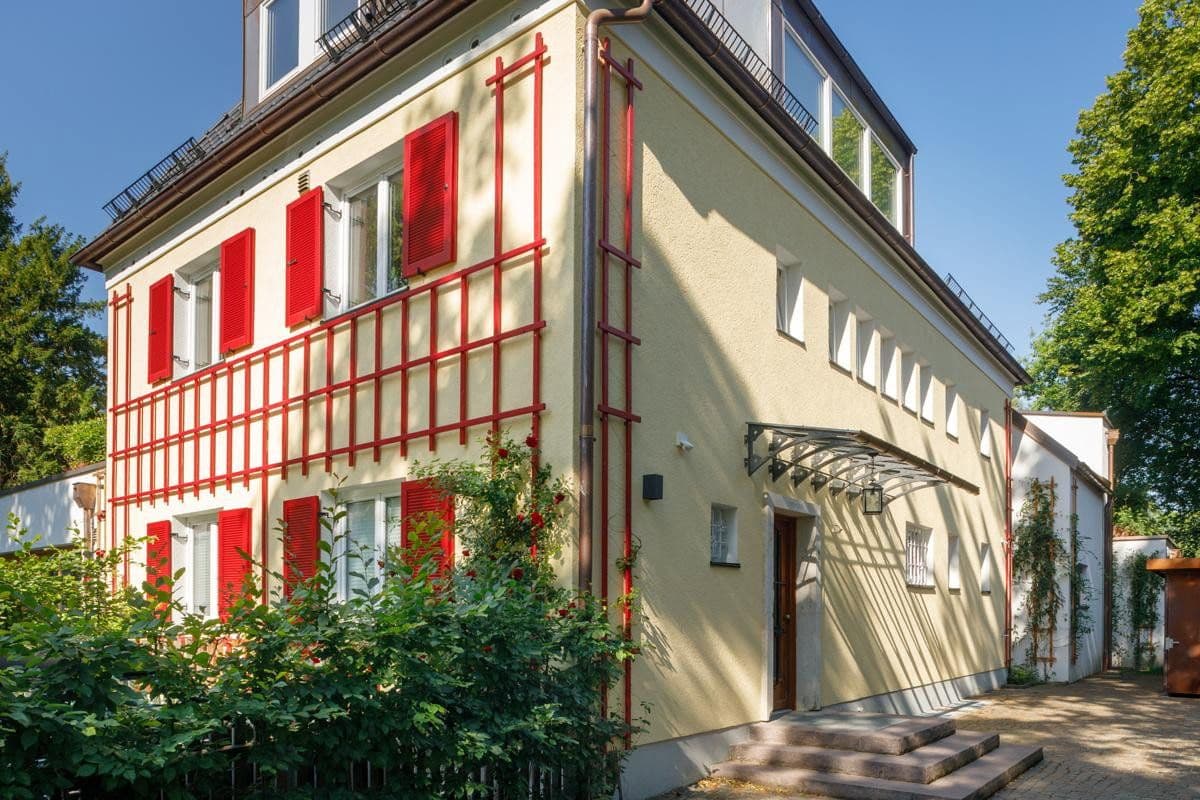 Pronájem bytu 2+1 95 m², Rosenstraße 5, Großhesselohe, Bavorsko Pronájem bytu 2+1 95 m², Rosenstraße 5, Großhesselohe, Bavorsko