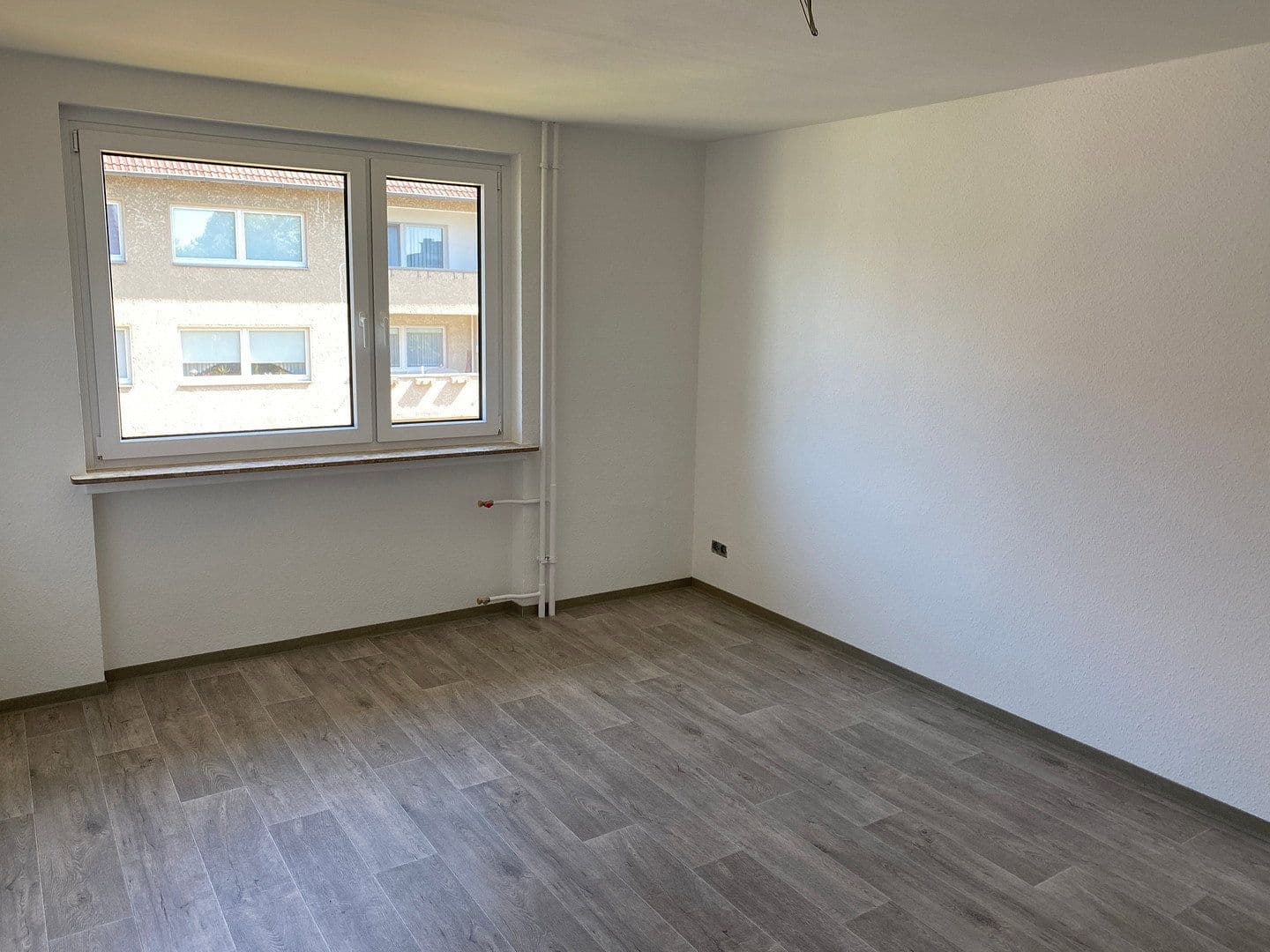 Prodej bytu 3+1 81 m², Elzweg 36, Helmstedt, Dolní Sasko Prodej bytu 3+1 81 m², Elzweg 36, Helmstedt, Dolní Sasko