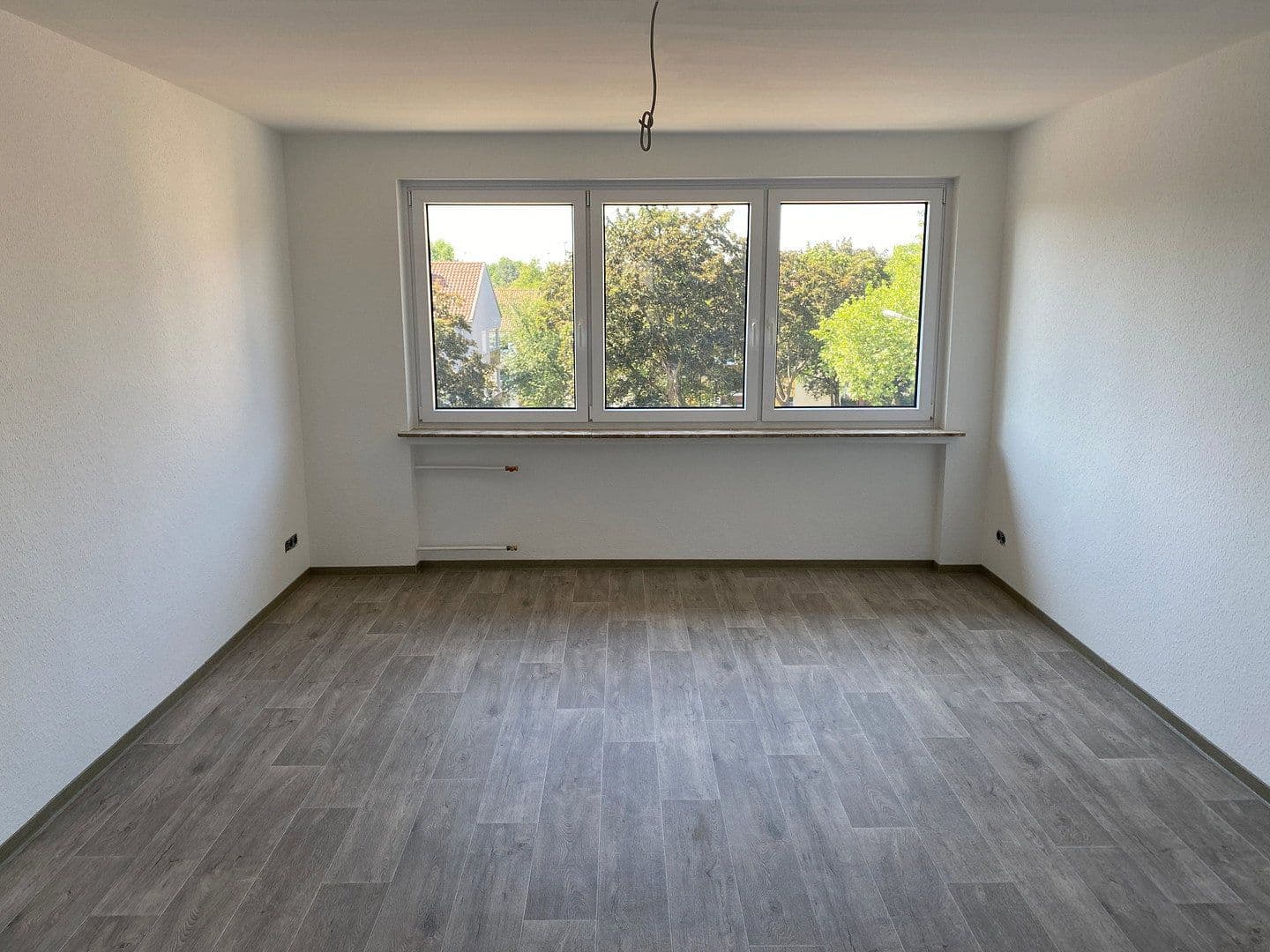 Prodej bytu 3+1 81 m², Elzweg 36, Helmstedt, Dolní Sasko Prodej bytu 3+1 81 m², Elzweg 36, Helmstedt, Dolní Sasko