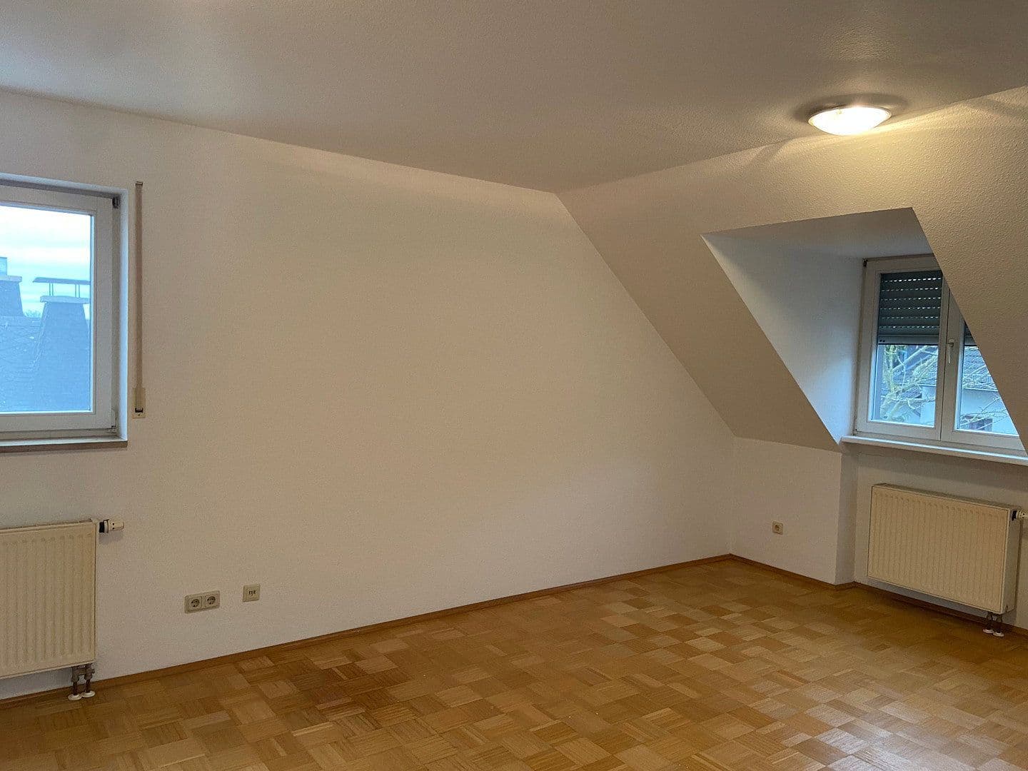 Prodej domu 209 m², pozemek 369 m², Wiesbaden, Hessen Prodej domu 209 m², pozemek 369 m², Wiesbaden, Hessen