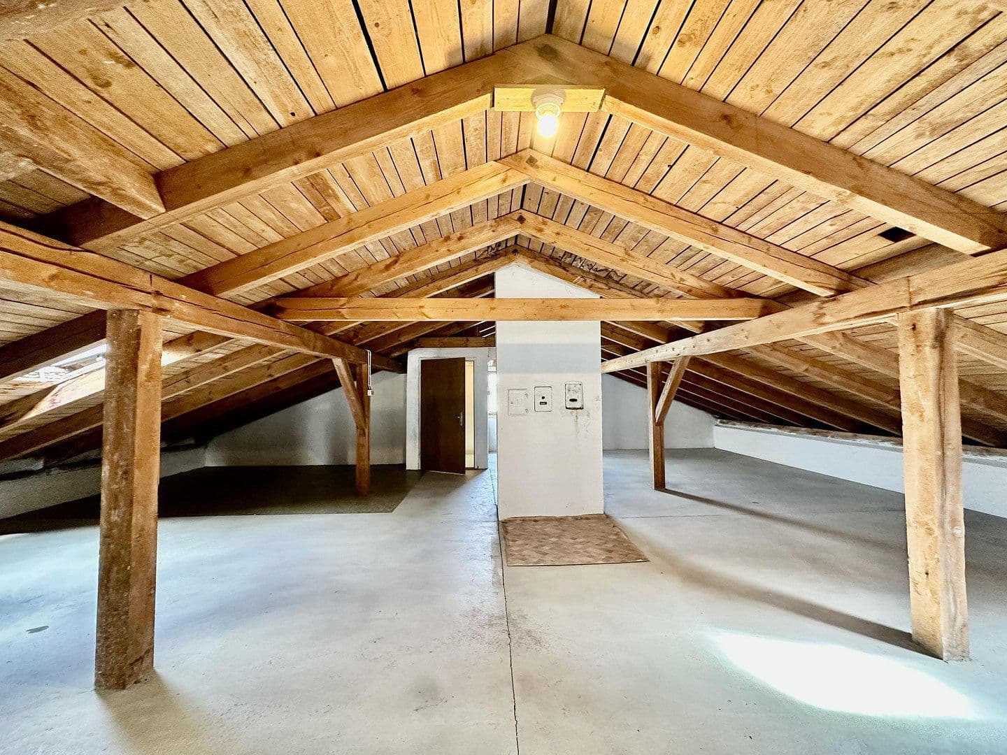 Prodej domu 232 m², pozemek 671 m², Eichstätt, Bavorsko Prodej domu 232 m², pozemek 671 m², Eichstätt, Bavorsko