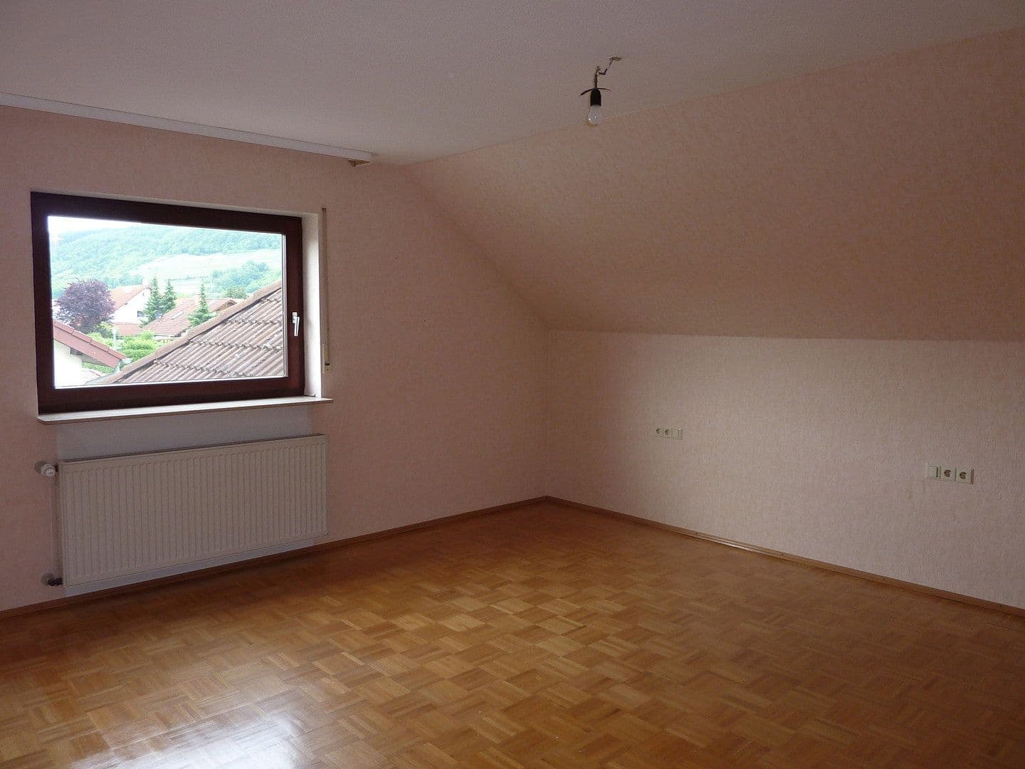 Pronájem bytu 4+1 109 m², Akazienweg, Haßmersheim, Bádensko-Württembersko Pronájem bytu 4+1 109 m², Akazienweg, Haßmersheim, Bádensko-Württembersko