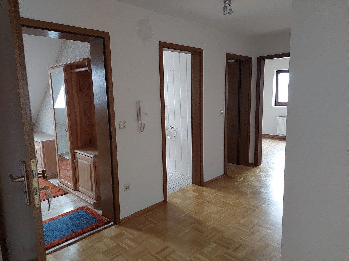 Pronájem bytu 4+1 109 m², Akazienweg, Haßmersheim, Bádensko-Württembersko Pronájem bytu 4+1 109 m², Akazienweg, Haßmersheim, Bádensko-Württembersko