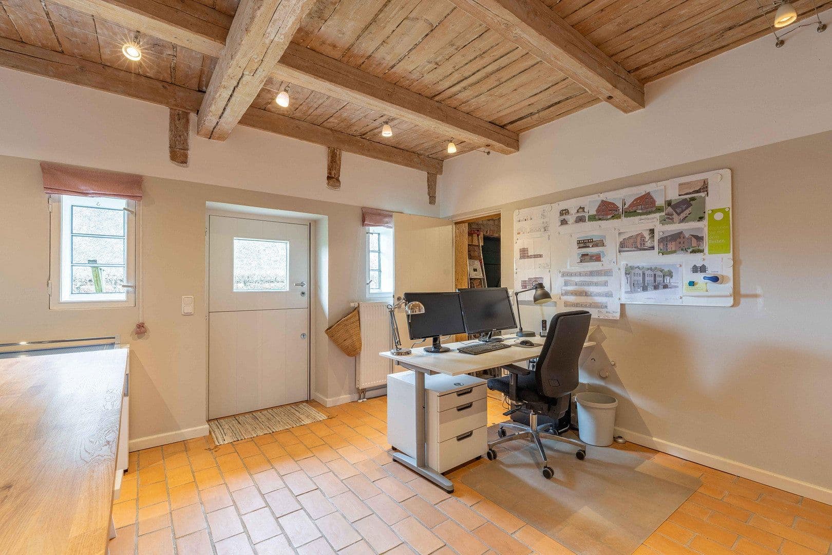 Prodej domu 312 m², pozemek 3.630 m², Beschendorf, Šlesvicko-Holštýnsko Prodej domu 312 m², pozemek 3.630 m², Beschendorf, Šlesvicko-Holštýnsko