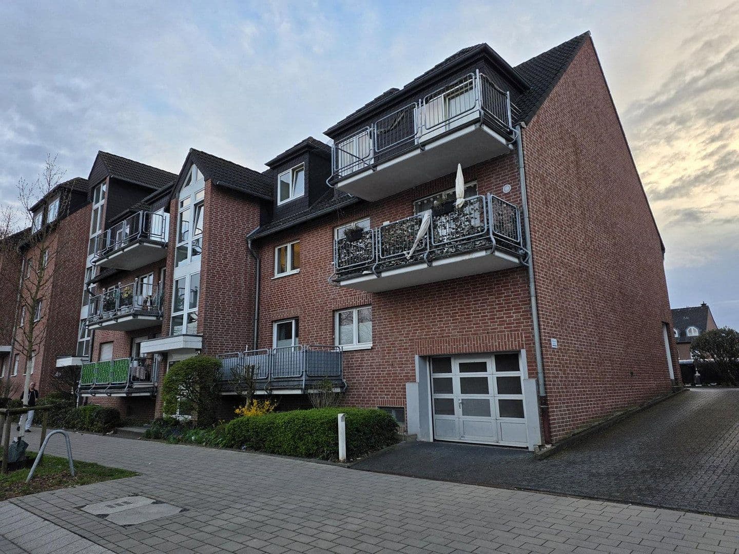 Pronájem bytu 2+1 44 m², Bahnhofstraße 45 b, Moers, Severní Porýní-Vestfálsko Pronájem bytu 2+1 44 m², Bahnhofstraße 45 b, Moers, Severní Porýní-Vestfálsko