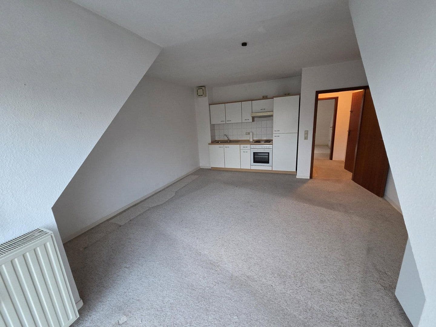 Pronájem bytu 2+1 44 m², Bahnhofstraße 45 b, Moers, Severní Porýní-Vestfálsko Pronájem bytu 2+1 44 m², Bahnhofstraße 45 b, Moers, Severní Porýní-Vestfálsko