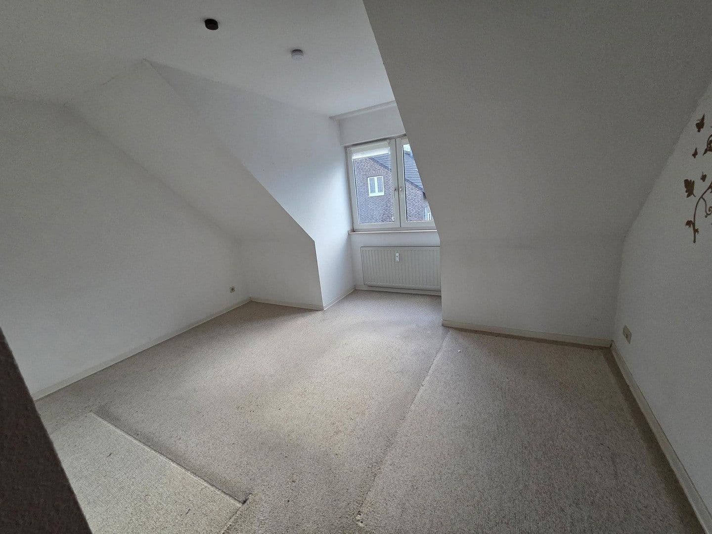 Pronájem bytu 2+1 44 m², Bahnhofstraße 45 b, Moers, Severní Porýní-Vestfálsko Pronájem bytu 2+1 44 m², Bahnhofstraße 45 b, Moers, Severní Porýní-Vestfálsko