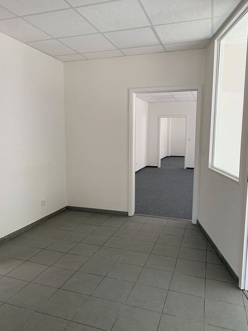 Pronájem kanceláře 210 m², Rapsacker 13c, Lübeck, Šlesvicko-Holštýnsko Pronájem kanceláře 210 m², Rapsacker 13c, Lübeck, Šlesvicko-Holštýnsko