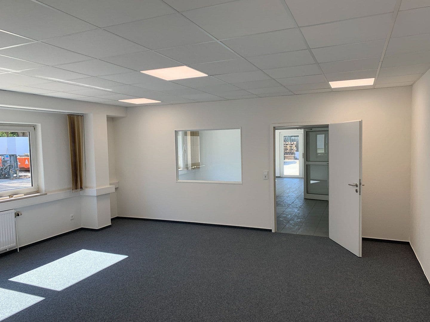 Pronájem kanceláře 210 m², Rapsacker 13c, Lübeck, Šlesvicko-Holštýnsko Pronájem kanceláře 210 m², Rapsacker 13c, Lübeck, Šlesvicko-Holštýnsko