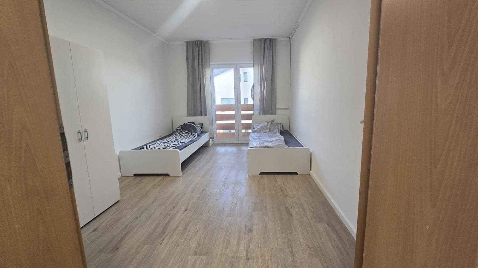 Pronájem domu 175 m², pozemek 500 m², Bahnhof Strasse 25, Dingolfing, Bavorsko Pronájem domu 175 m², pozemek 500 m², Bahnhof Strasse 25, Dingolfing, Bavorsko