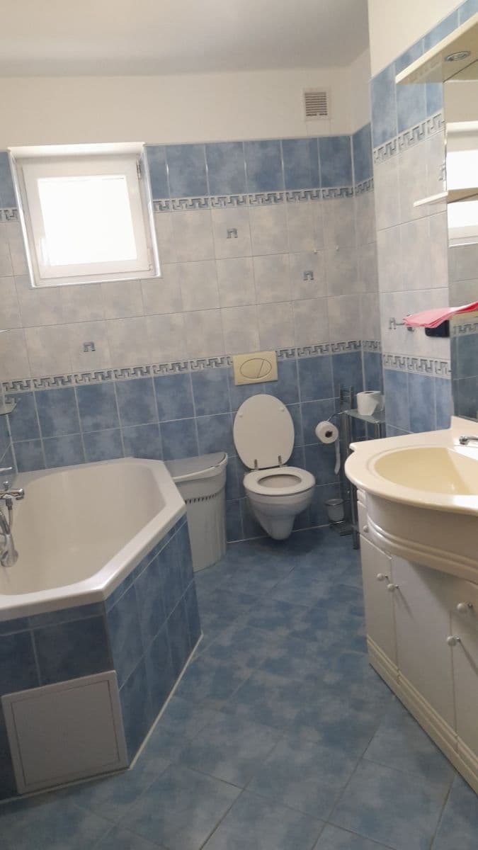 Pronájem bytu 2+1 42 m², Štefánikova, Louny, Ústecký kraj Pronájem bytu 2+1 42 m², Štefánikova, Louny, Ústecký kraj