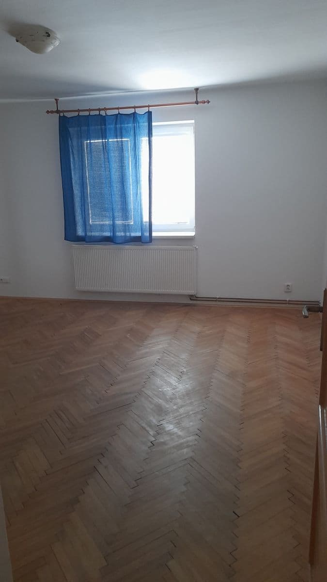 Pronájem bytu 2+1 42 m², Štefánikova, Louny, Ústecký kraj Pronájem bytu 2+1 42 m², Štefánikova, Louny, Ústecký kraj