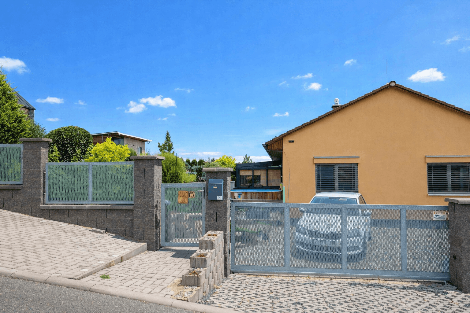 Prodej domu 112 m², pozemek 654 m², Strmá, Rynholec, Středočeský kraj Prodej domu 112 m², pozemek 654 m², Strmá, Rynholec, Středočeský kraj