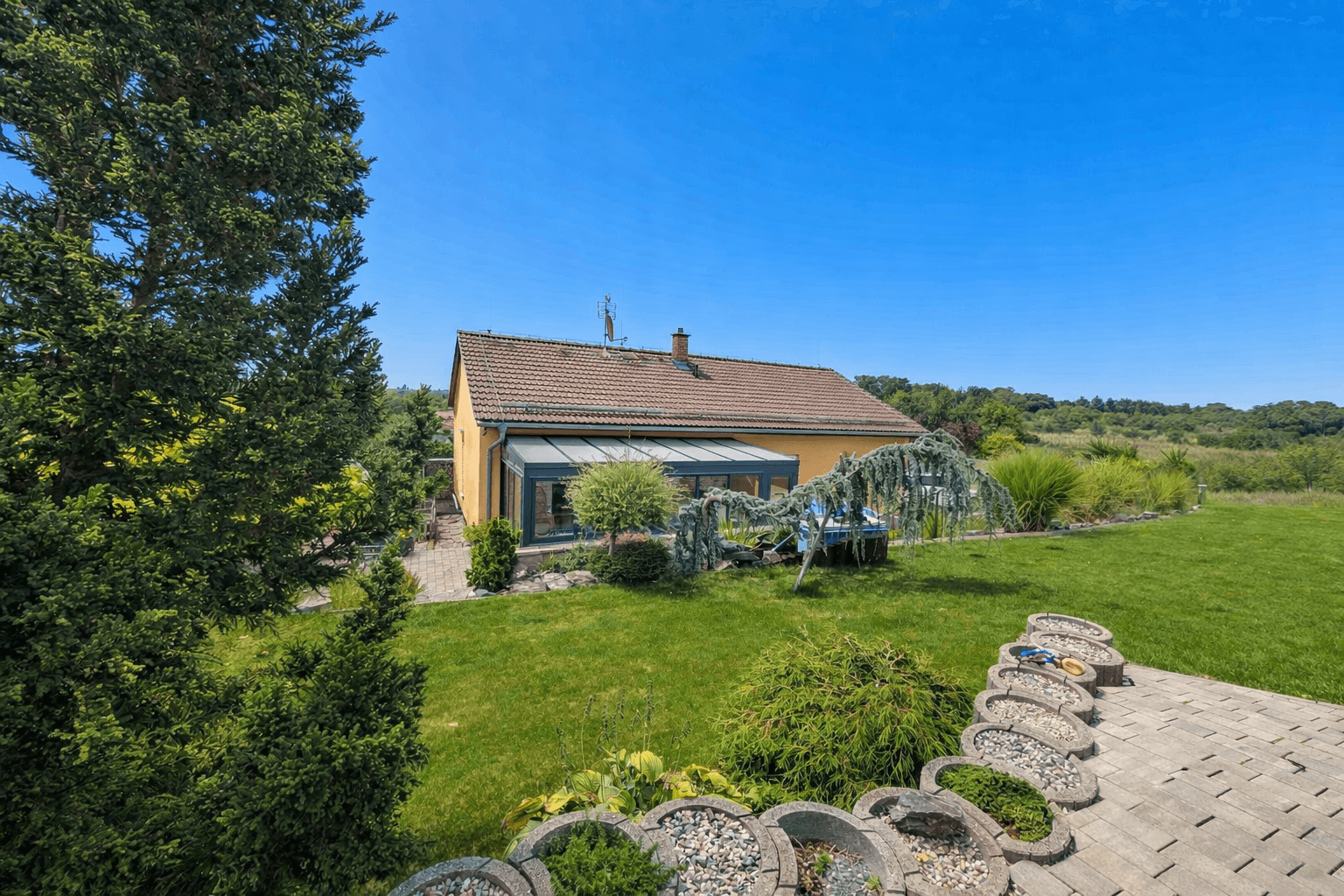 Prodej domu 112 m², pozemek 654 m², Strmá, Rynholec, Středočeský kraj Prodej domu 112 m², pozemek 654 m², Strmá, Rynholec, Středočeský kraj