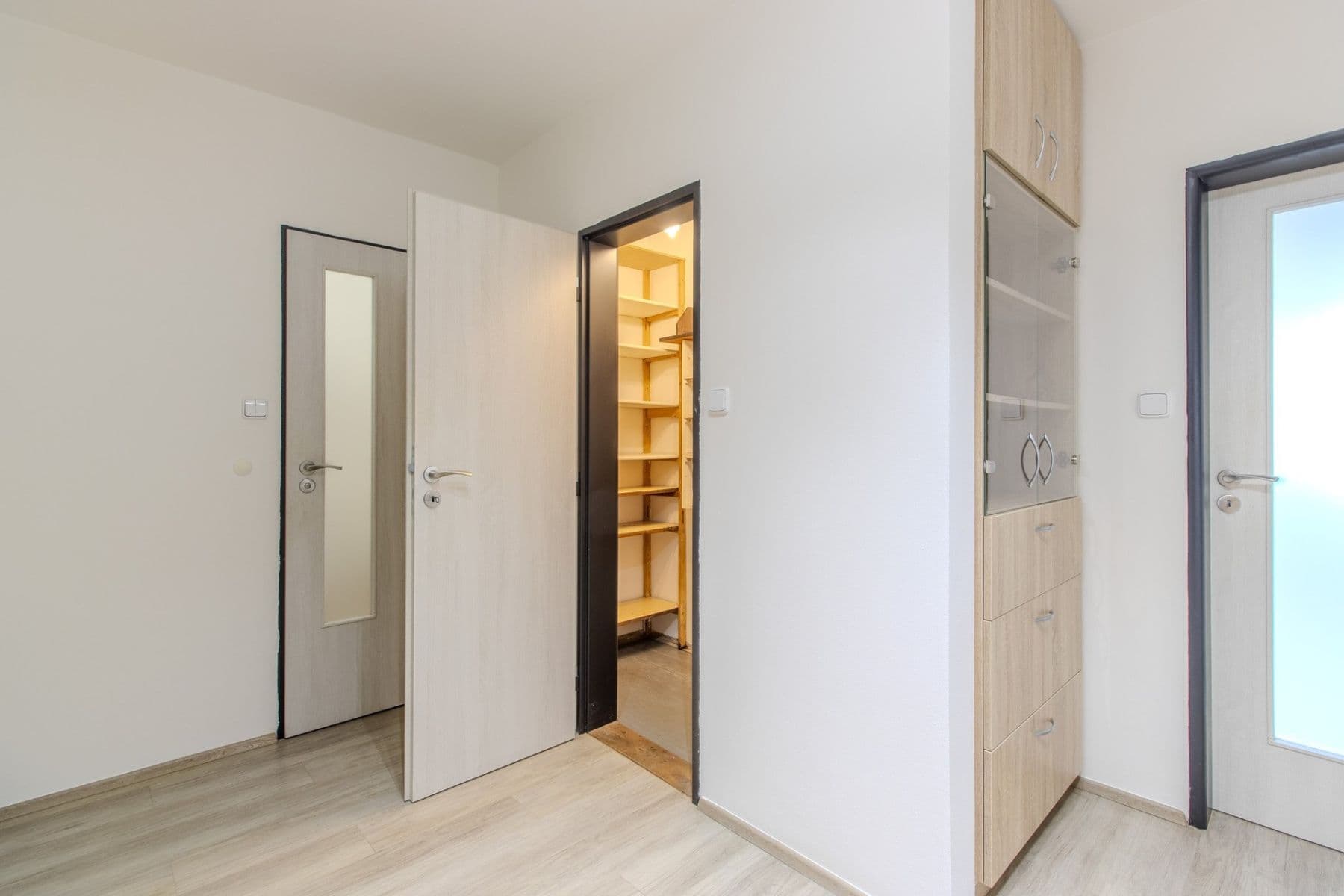 Pronájem bytu 1+kk 64 m², Nad Výšinkou, Praha, Praha Pronájem bytu 1+kk 64 m², Nad Výšinkou, Praha, Praha