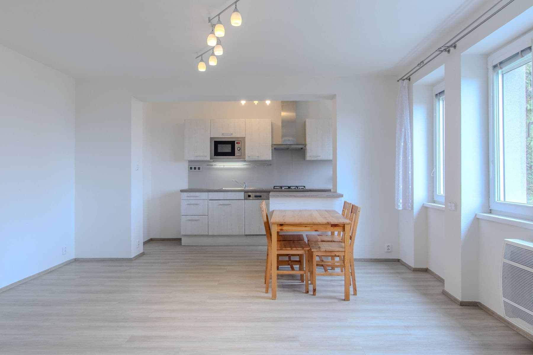 Pronájem bytu 1+kk 64 m², Nad Výšinkou, Praha, Praha Pronájem bytu 1+kk 64 m², Nad Výšinkou, Praha, Praha