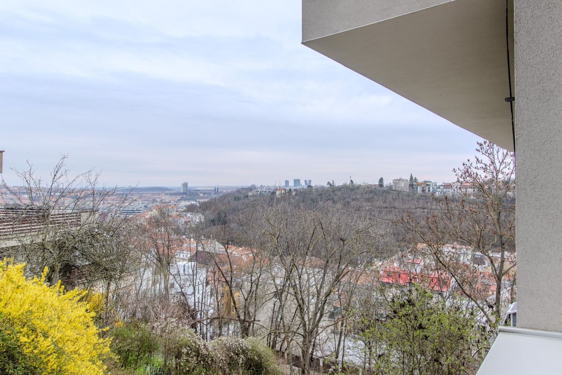 Pronájem bytu 1+kk 64 m², Nad Výšinkou, Praha, Praha Pronájem bytu 1+kk 64 m², Nad Výšinkou, Praha, Praha