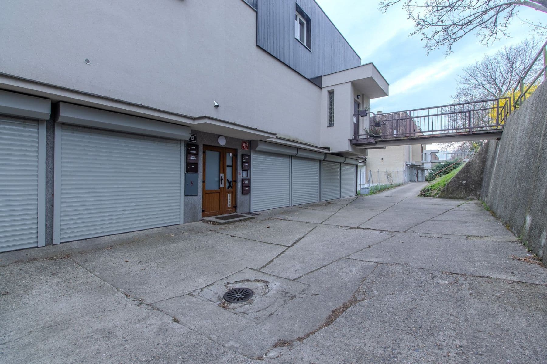 Pronájem bytu 1+kk 64 m², Nad Výšinkou, Praha, Praha Pronájem bytu 1+kk 64 m², Nad Výšinkou, Praha, Praha