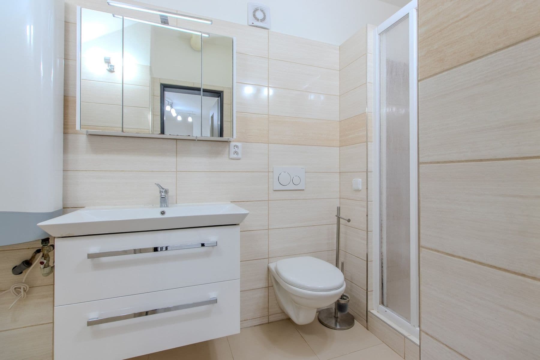 Pronájem bytu 1+kk 64 m², Nad Výšinkou, Praha, Praha Pronájem bytu 1+kk 64 m², Nad Výšinkou, Praha, Praha