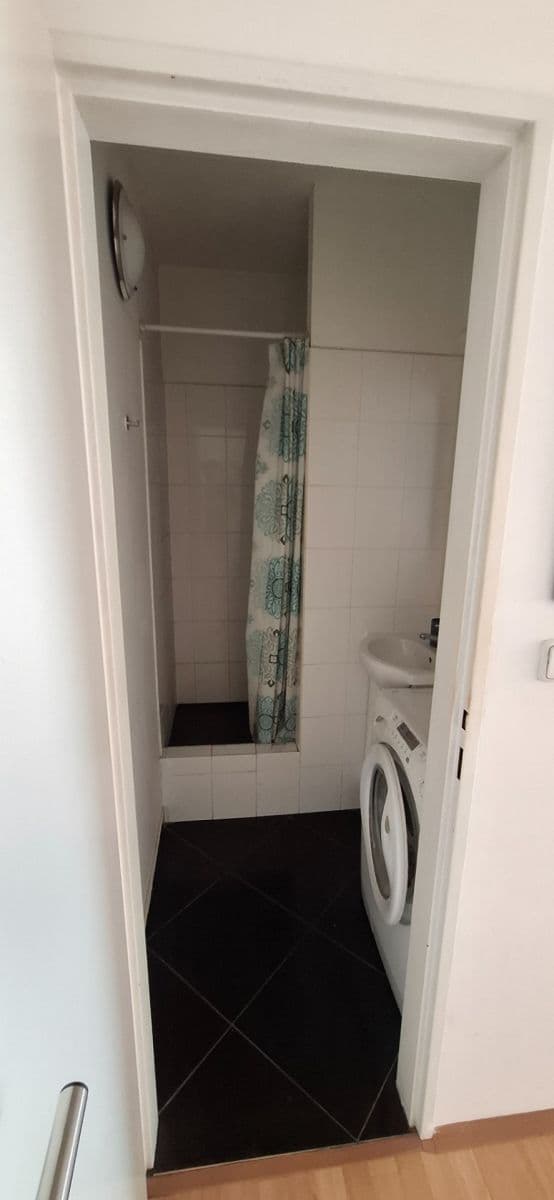 Prodej bytu Garsoniéra 28 m², Hlavatého, Praha, Praha Prodej bytu Garsoniéra 28 m², Hlavatého, Praha, Praha