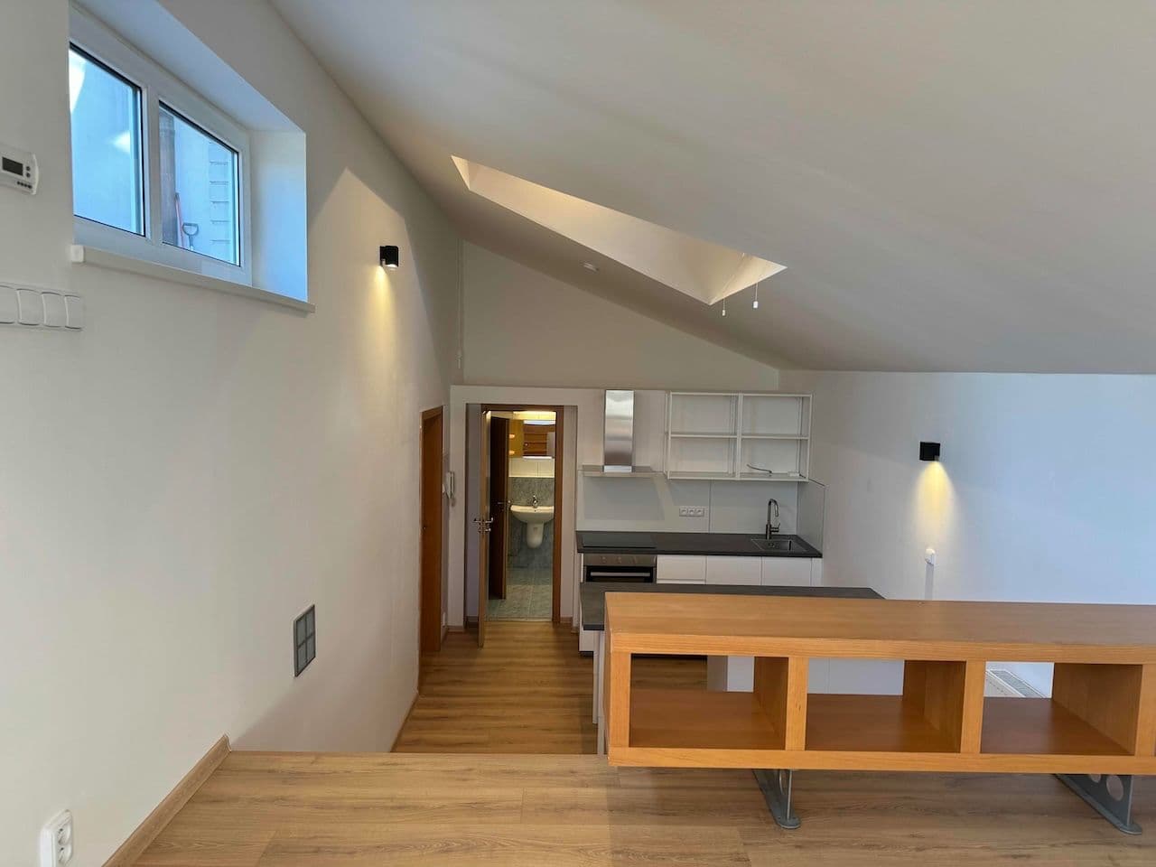 Pronájem bytu 1+kk 46 m², Pod Kesnerkou, Praha, Praha Pronájem bytu 1+kk 46 m², Pod Kesnerkou, Praha, Praha