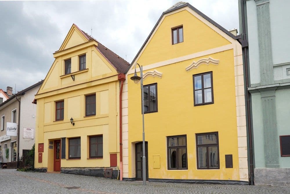 Pronájem bytu 1+1 38 m², náměstí Míru, Heřmanův Městec, Pardubický kraj Pronájem bytu 1+1 38 m², náměstí Míru, Heřmanův Městec, Pardubický kraj