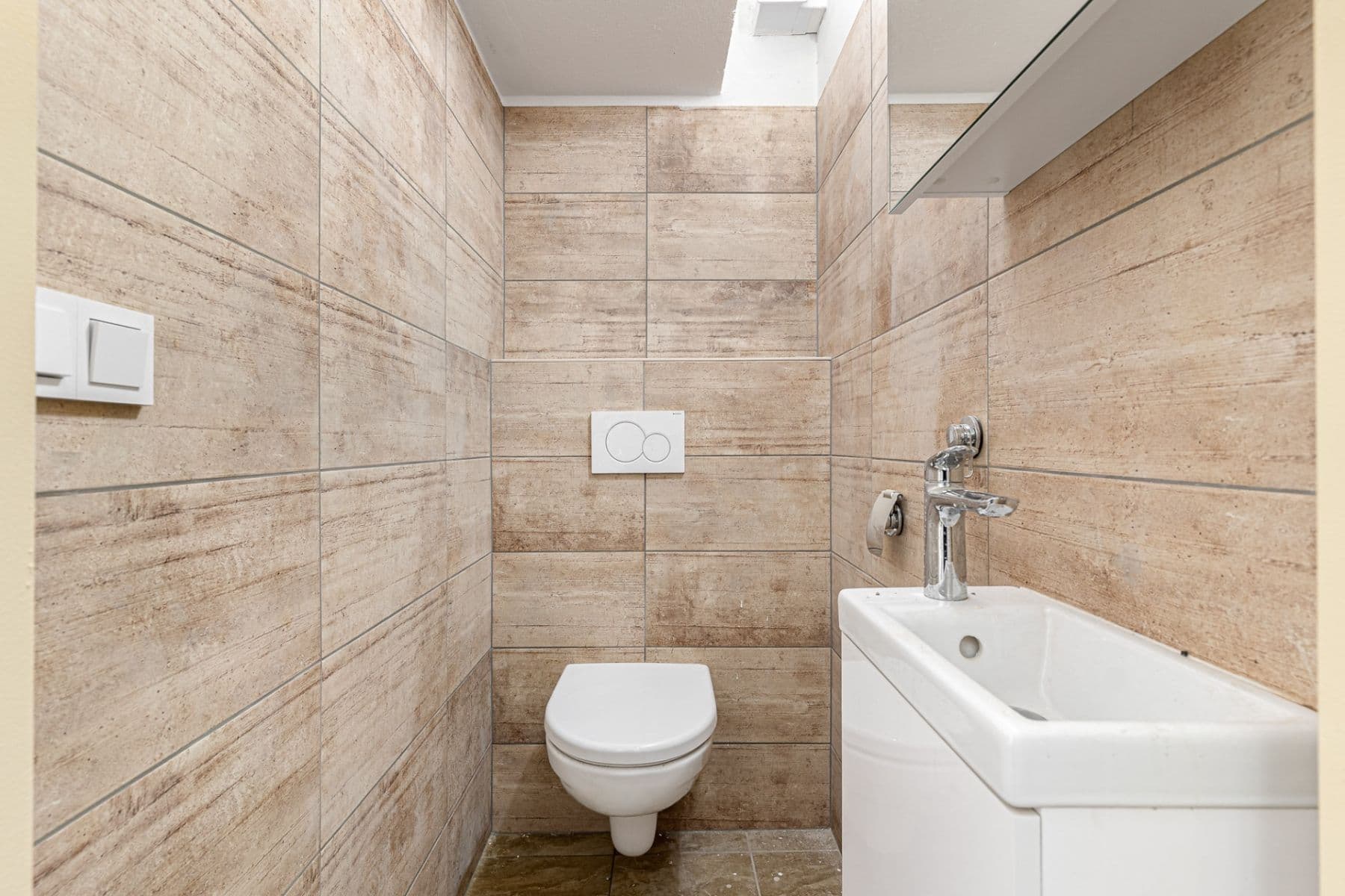 Pronájem bytu 5+1 123 m², Krátká, Praha, Praha Pronájem bytu 5+1 123 m², Krátká, Praha, Praha