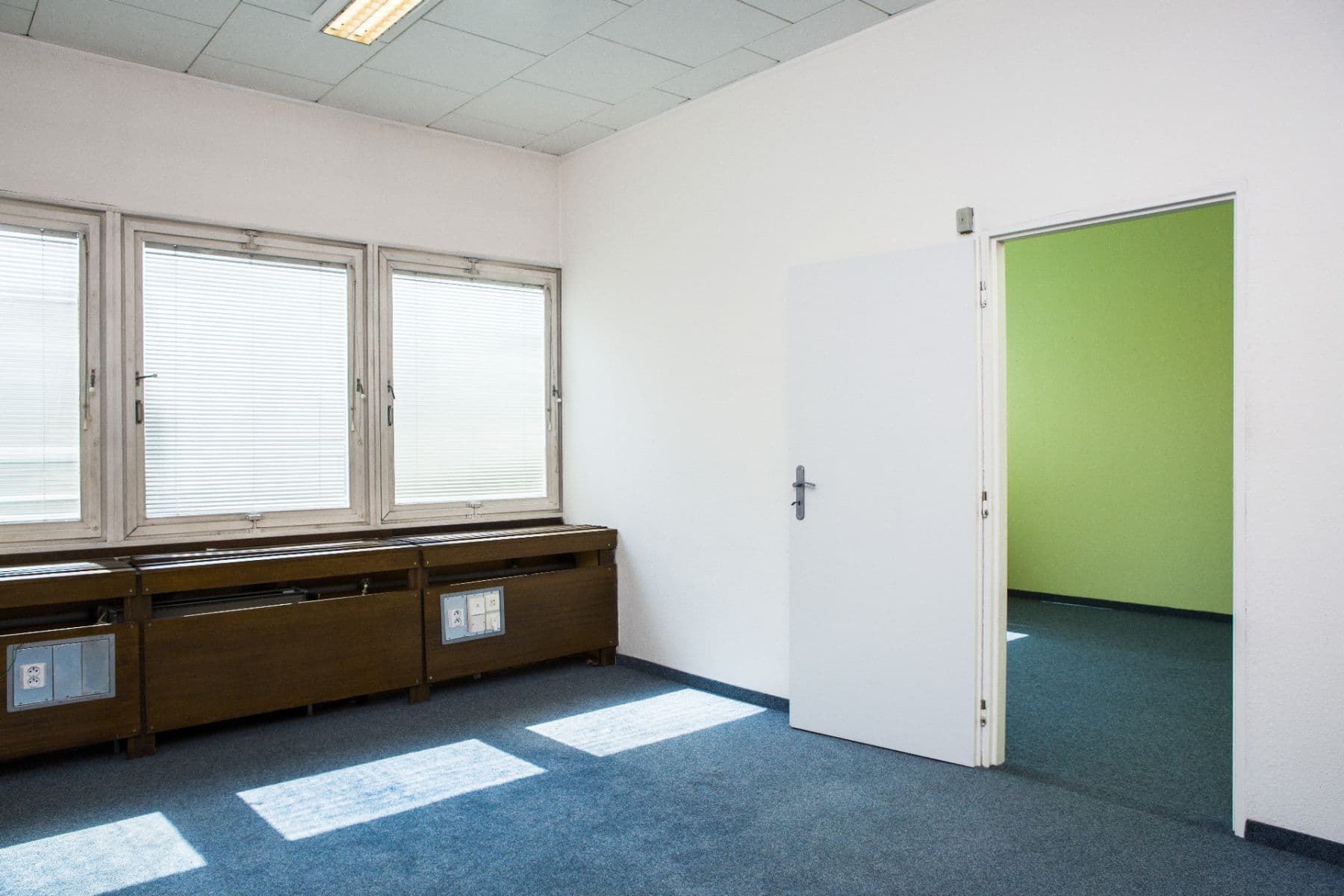 Pronájem kanceláře 43 m², Žirovnická, Praha, Praha Pronájem kanceláře 43 m², Žirovnická, Praha, Praha