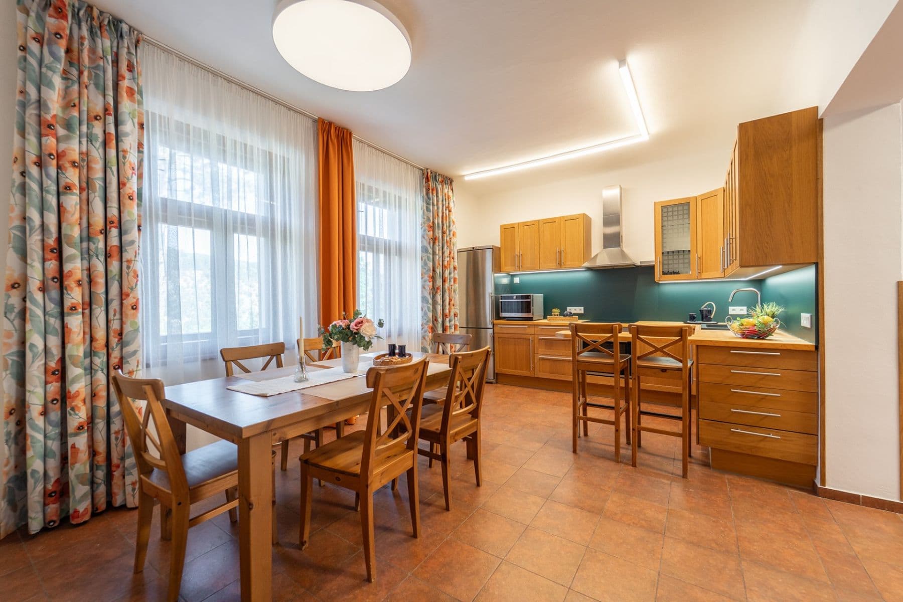 Prodej domu 188 m², pozemek 438 m², Pod Sokolovnou, Vrané nad Vltavou, Středočeský kraj Prodej domu 188 m², pozemek 438 m², Pod Sokolovnou, Vrané nad Vltavou, Středočeský kraj