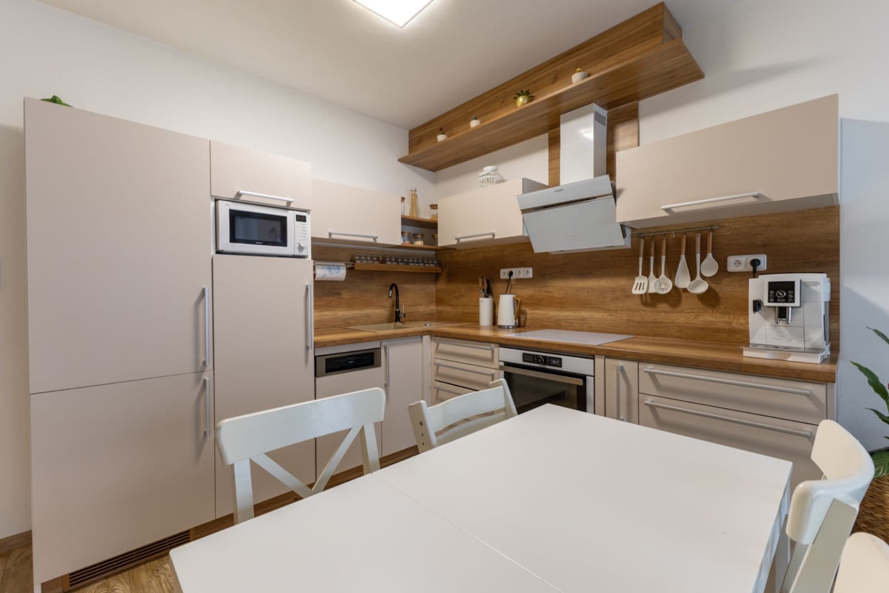 Prodej bytu 2+kk 54 m², Herlíkovická, Praha, Praha Prodej bytu 2+kk 54 m², Herlíkovická, Praha, Praha