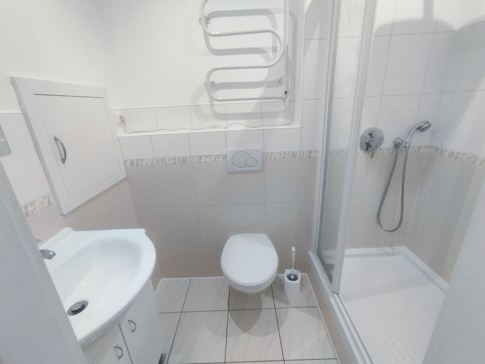 Pronájem bytu 1+kk 29 m², Slévárenská, Trutnov, Královéhradecký kraj Pronájem bytu 1+kk 29 m², Slévárenská, Trutnov, Královéhradecký kraj