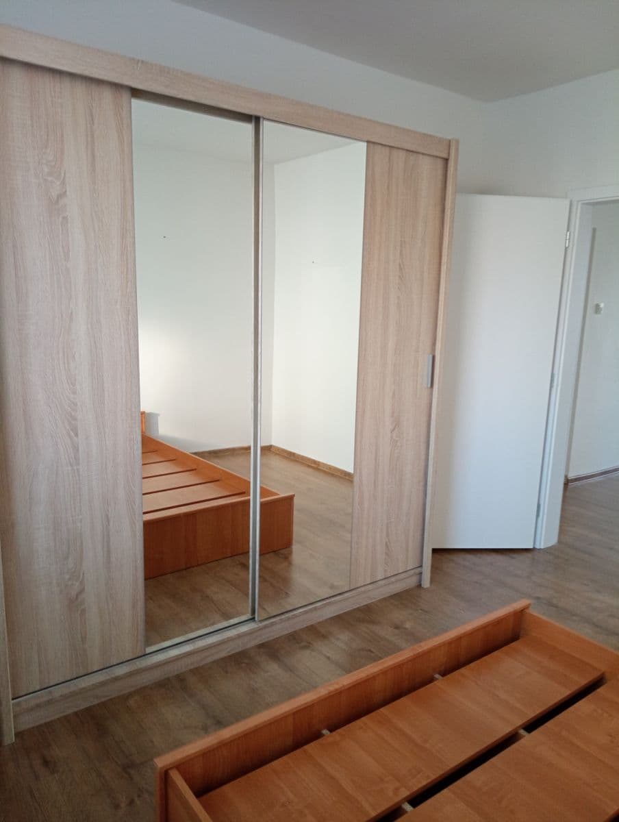 Pronájem bytu 3+1 68 m², Rustaveliho, Rača, Bratislavský kraj Pronájem bytu 3+1 68 m², Rustaveliho, Rača, Bratislavský kraj