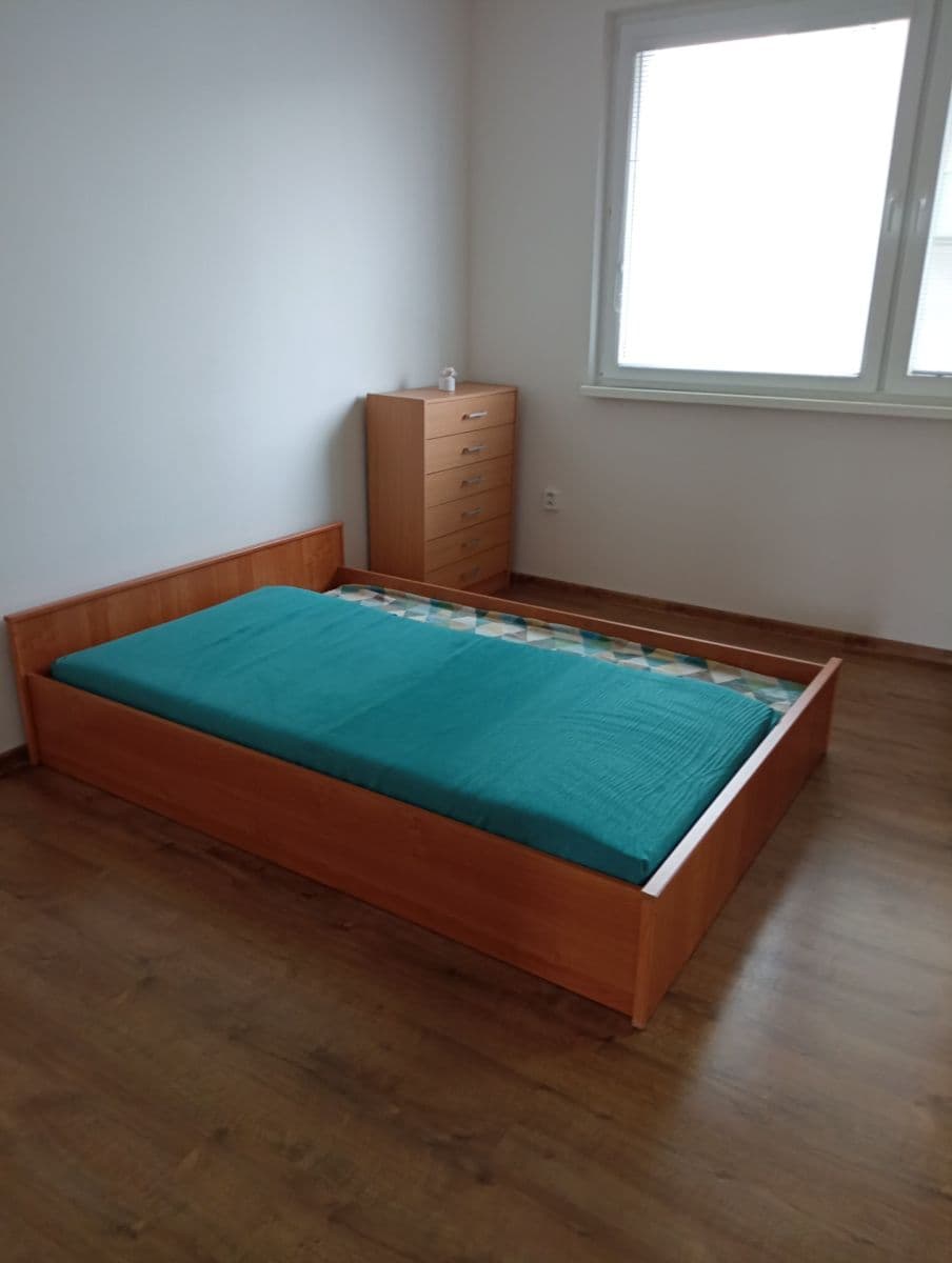 Pronájem bytu 3+1 68 m², Rustaveliho, Rača, Bratislavský kraj Pronájem bytu 3+1 68 m², Rustaveliho, Rača, Bratislavský kraj