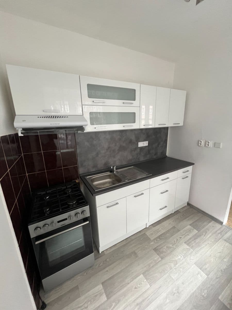 Pronájem bytu 2+1 48 m², Kloboučnická, Praha, Praha Pronájem bytu 2+1 48 m², Kloboučnická, Praha, Praha